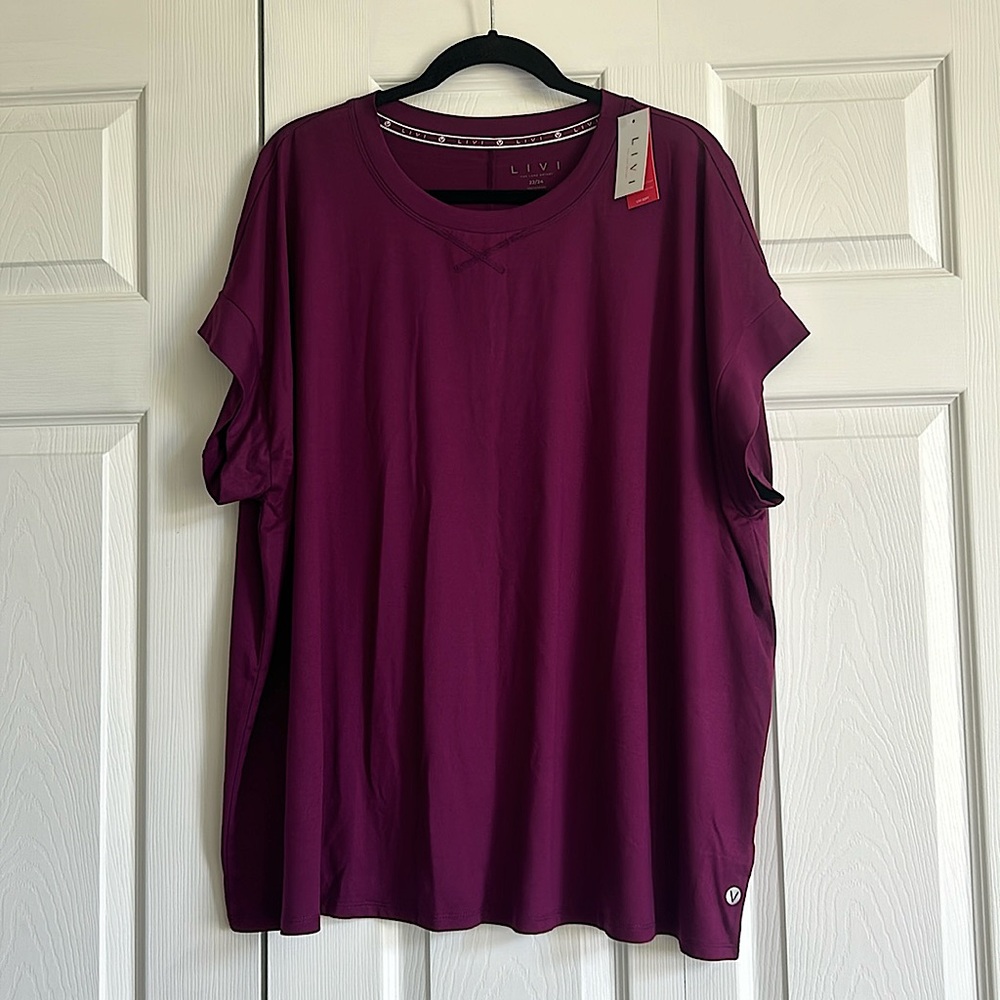 Lane Bryant Livi soft crew neck tee size 22/24 NWT purple wine color